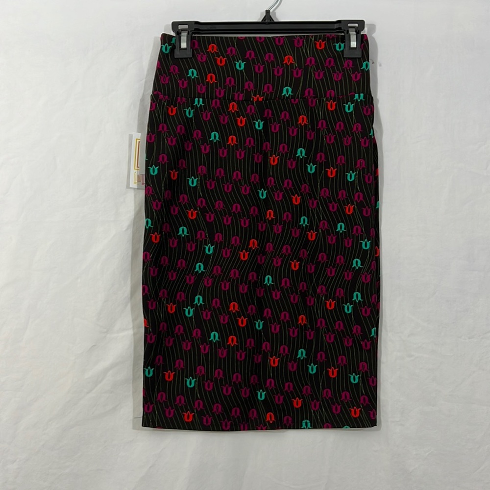 Brand new LulaRoe Cassie skirt size XS